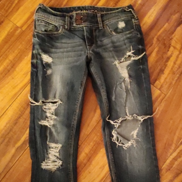 Cropped destructed jeans - Picture 2 of 4